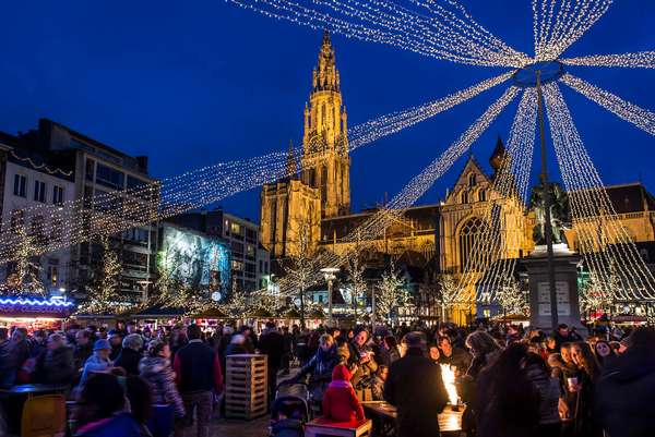 Le marché de Noël d'Anvers — frites, bolleke et lumières