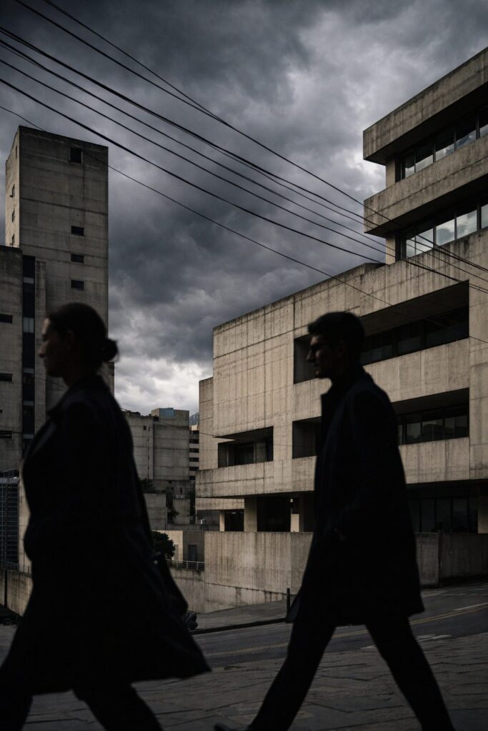 BOGOTÁ : LA RIGUEUR DU GRIS