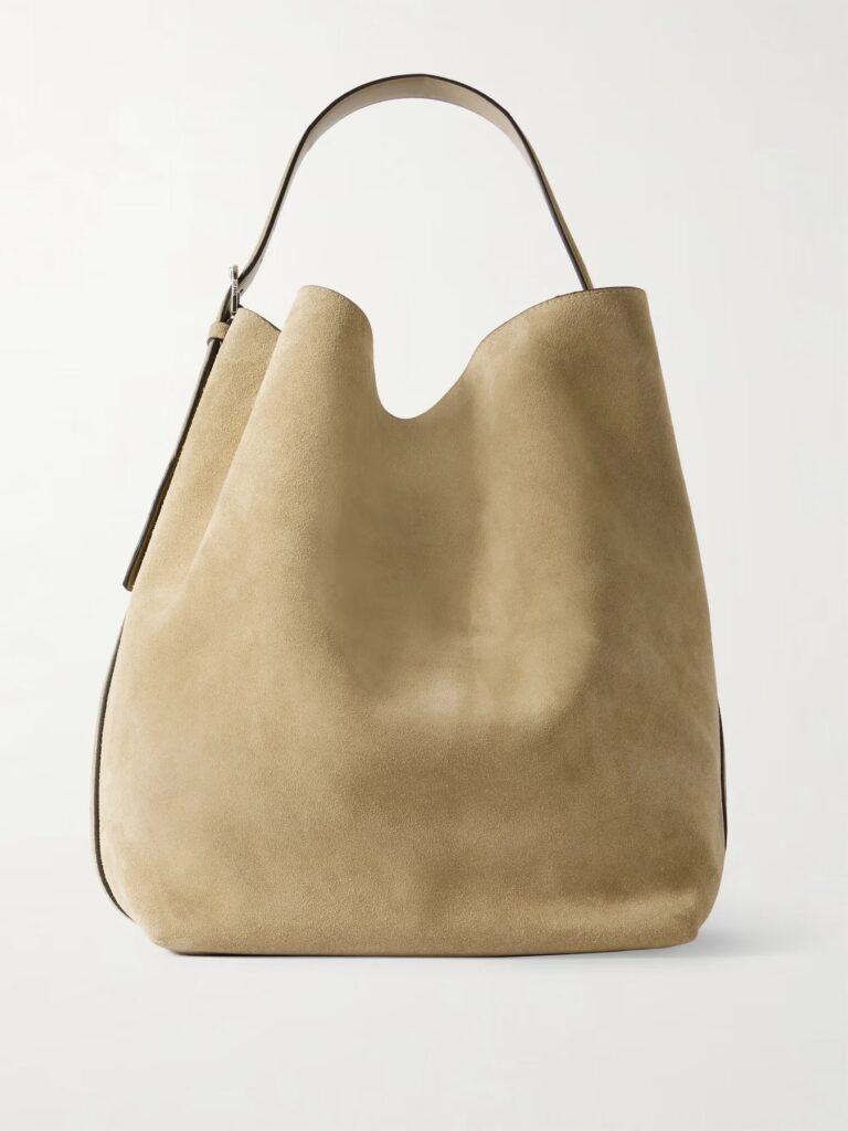Sac Toteme; 1 150 $ US Sac Yves Saint Laurent,
