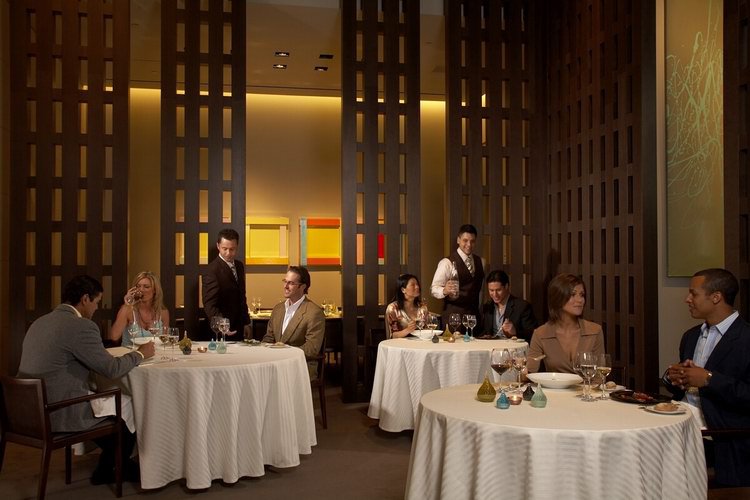 diningroomwithpeople
