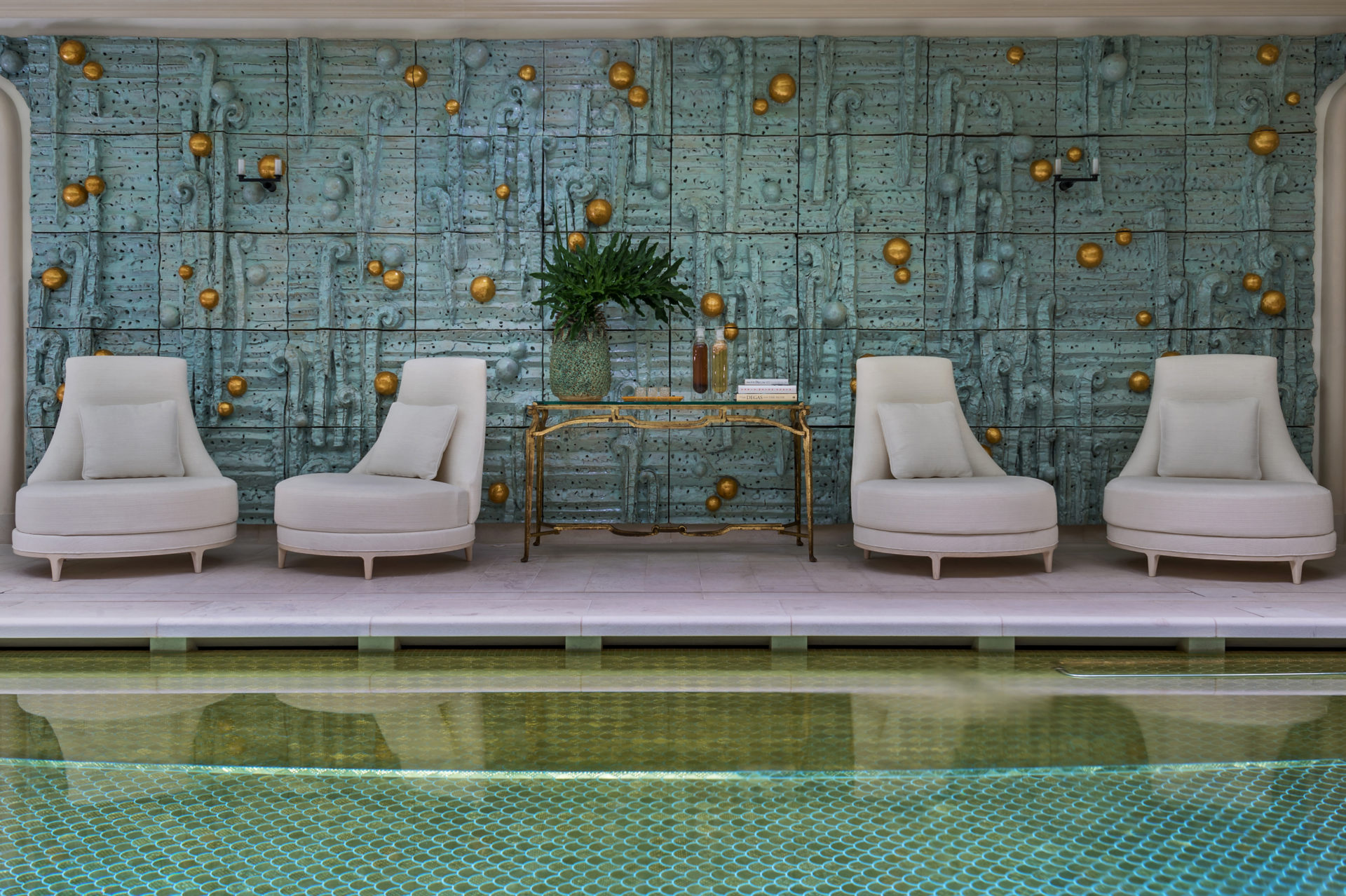 Hôtel de Crillon : le palace parisien où le bien-être prend des airs de grand luxe
