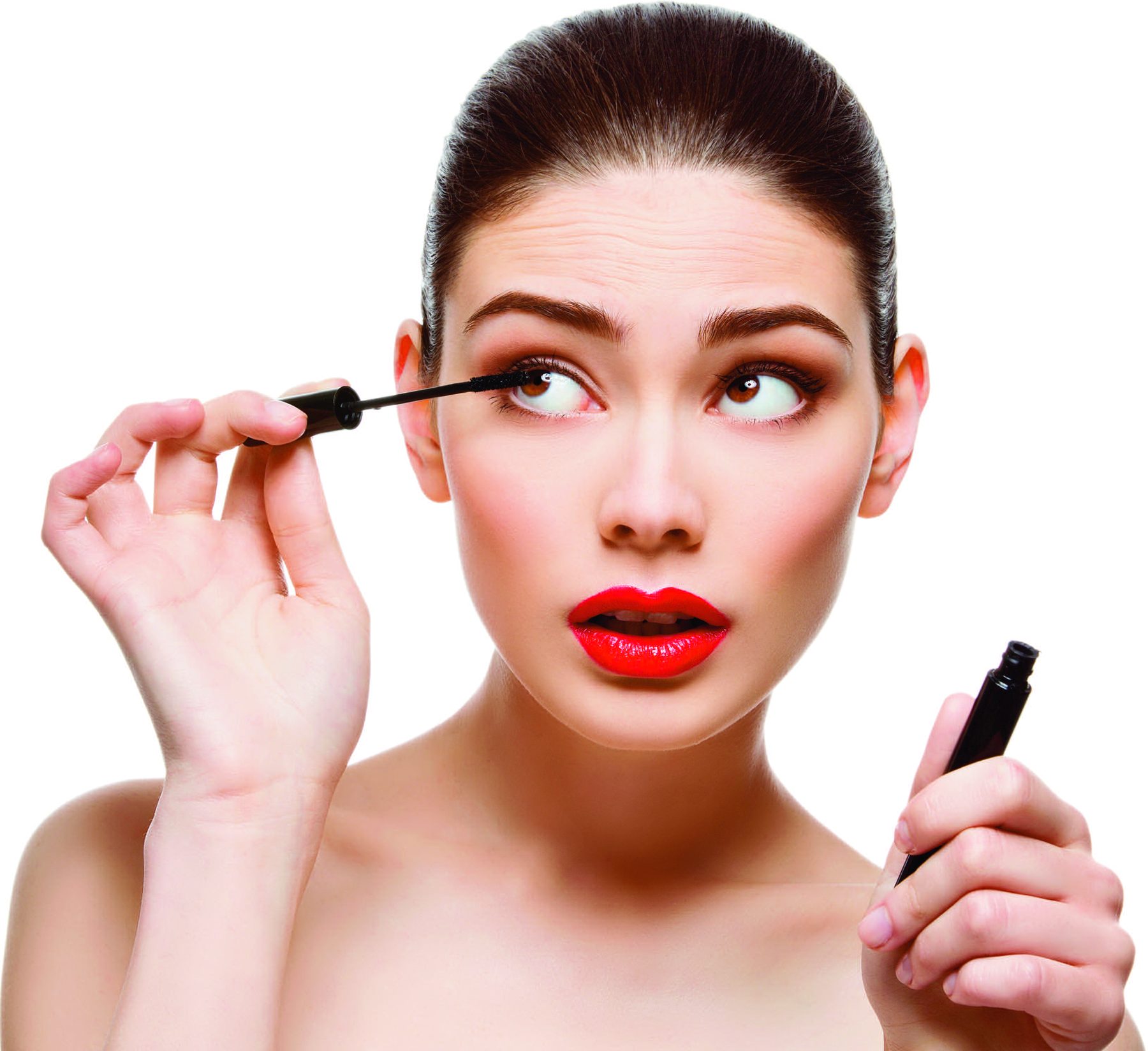 En prendre plein les yeux : lifting, camouflage et cils