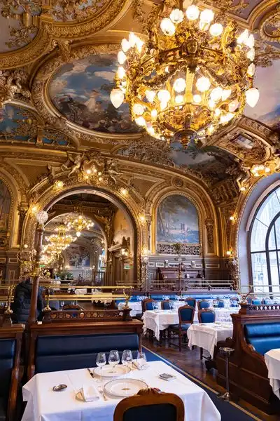 Le Train Bleu : Le joyau Belle Époque de la Gare de Lyon