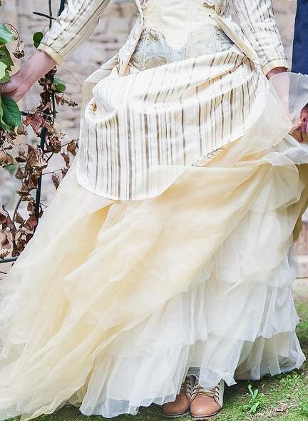 Mariage steampunk : une série mode à l'abbaye de Villelongue