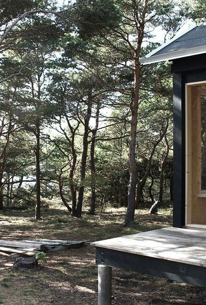 Un petit nid douillet : une cabane de bois pour tout débrancher